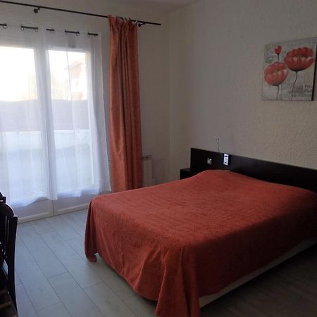 Servhotel Morestel Luaran gambar