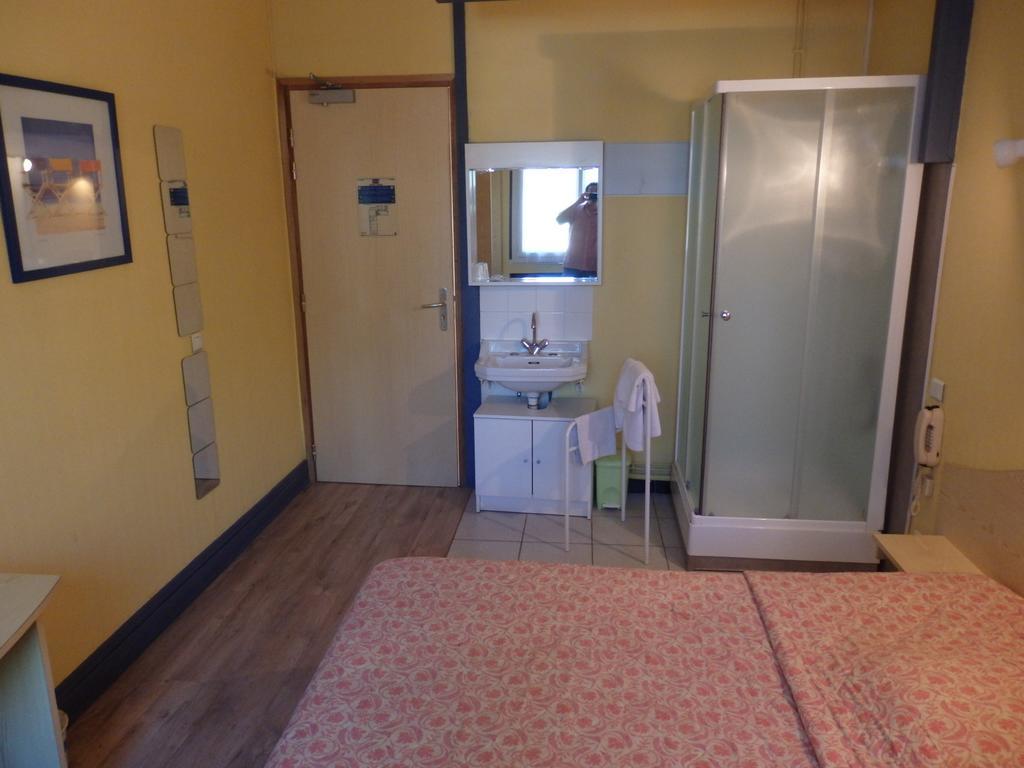 Servhotel Morestel Luaran gambar