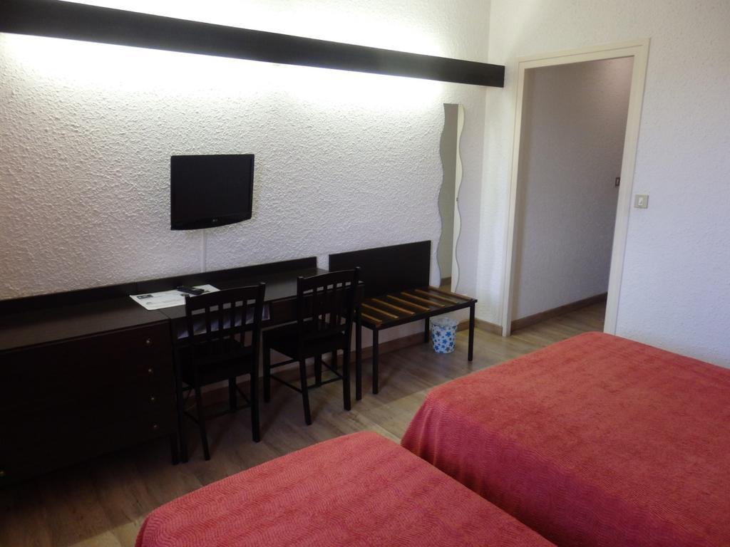 Servhotel Morestel Luaran gambar