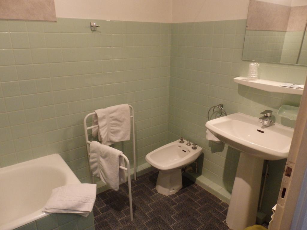 Servhotel Morestel Luaran gambar