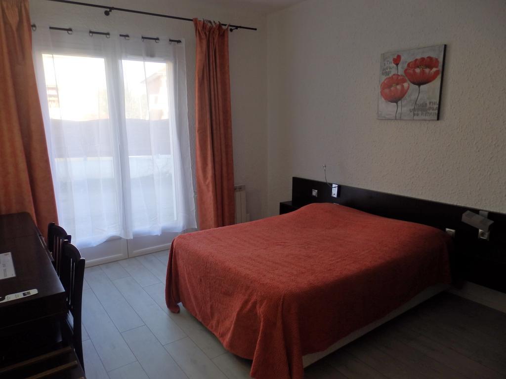 Servhotel Morestel Luaran gambar