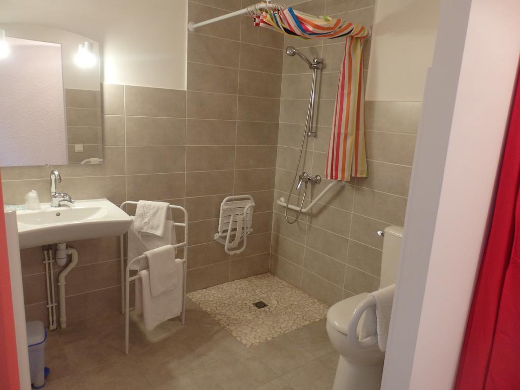 Servhotel Morestel Luaran gambar