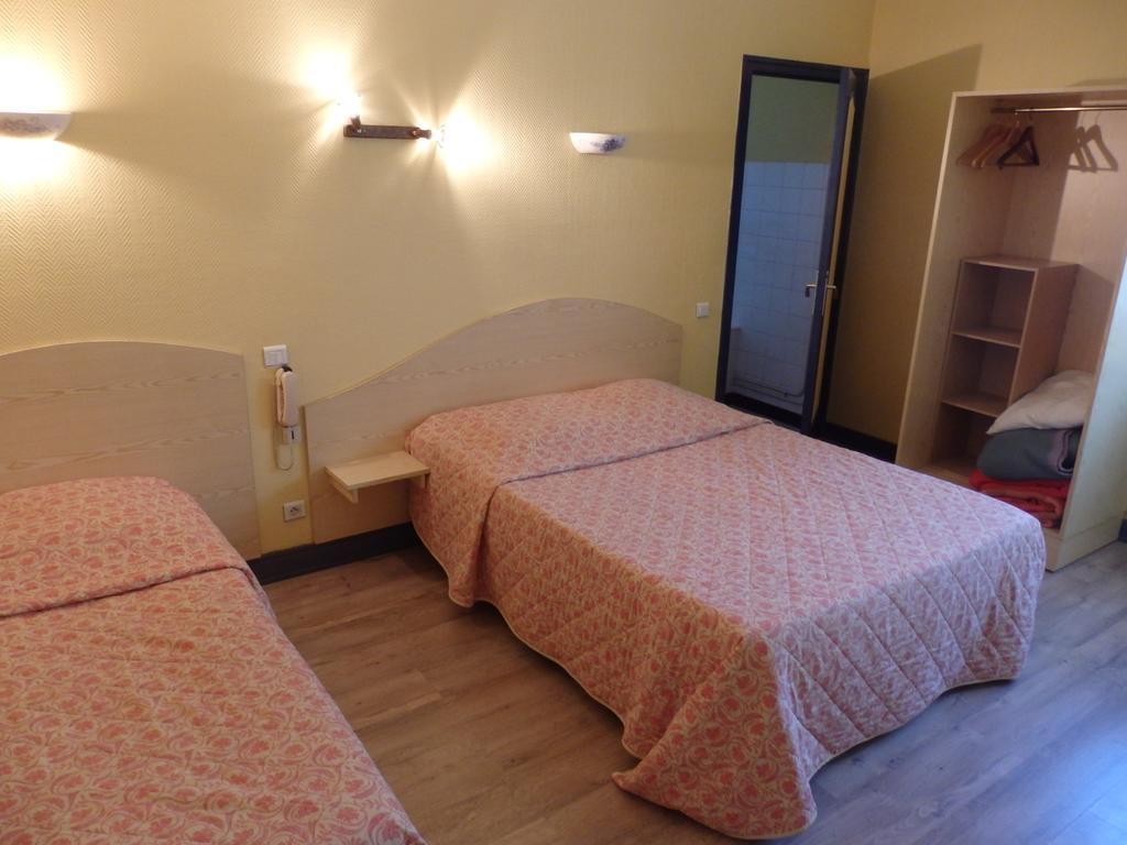 Servhotel Morestel Luaran gambar
